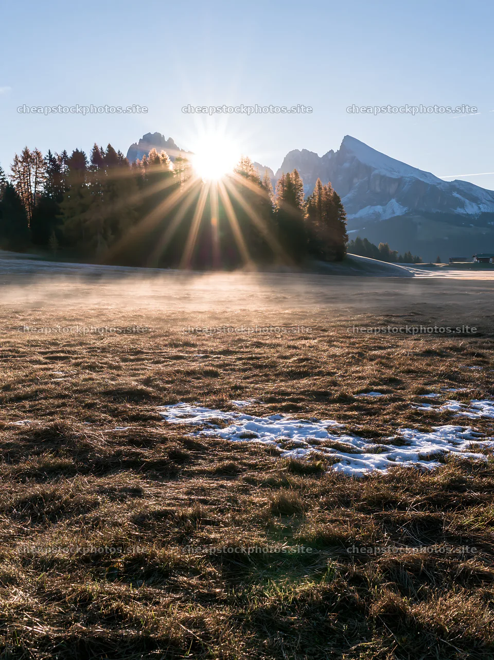 Alpe di Siusi meadow sunbeams shine over the landscape – stock photos 6866x9174